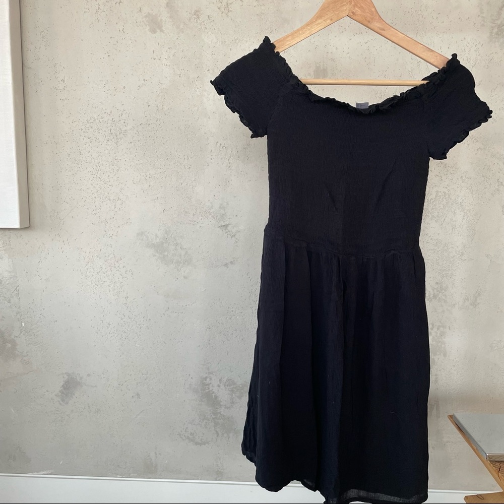 H&M off shoulder black dress